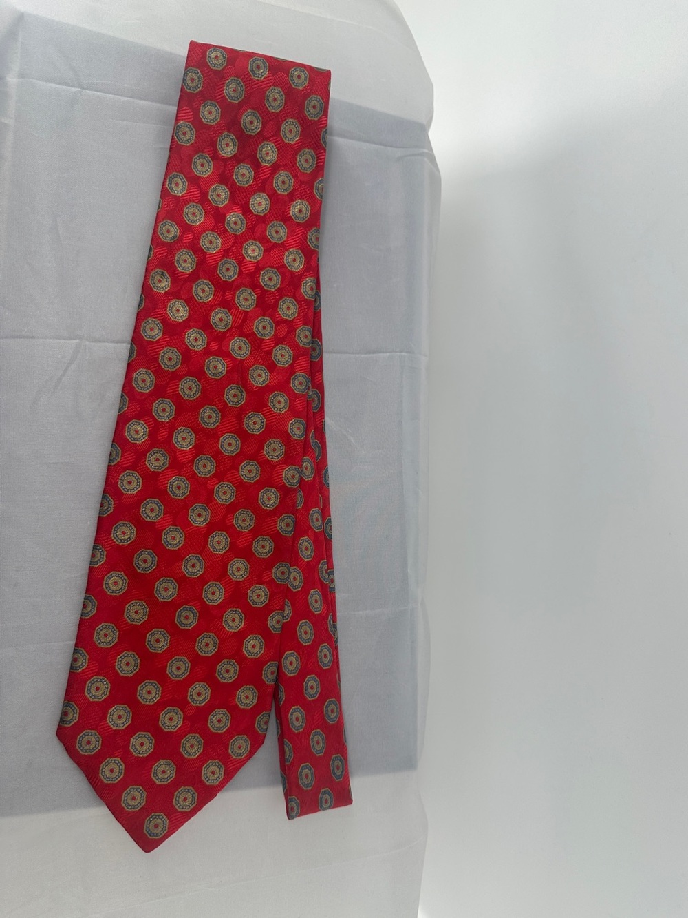 Stefano Ricci for Saks fifth avenue red and gold medallion decal silk tie